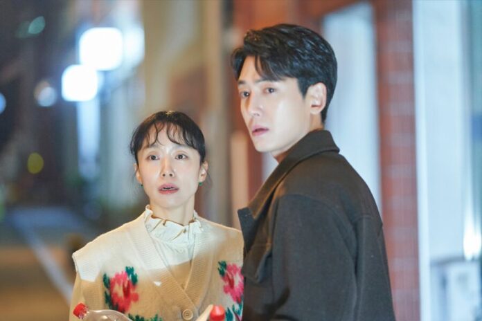 Jung Kyung Ho And Jeon Do Yeon Face The Fallout Of Being Caught Red-Handed In “Crash Course In Romance”