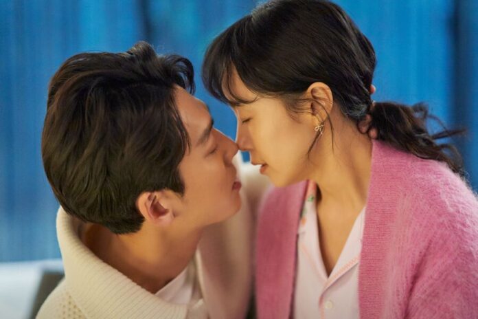 “Crash Course In Romance” Continues Reign Over Most Buzzworthy Drama And Actor Rankings For 5th Week