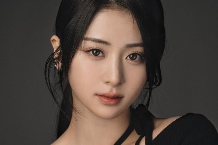 LE SSERAFIM’s Huh Yunjin To Sit Out Group’s Fan Signing Due To Loss Of Family Member