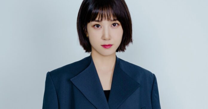 Man In His 40s Throws Brick At The Filming Site For Park Eun Bin's Upcoming Drama, Causing Injury