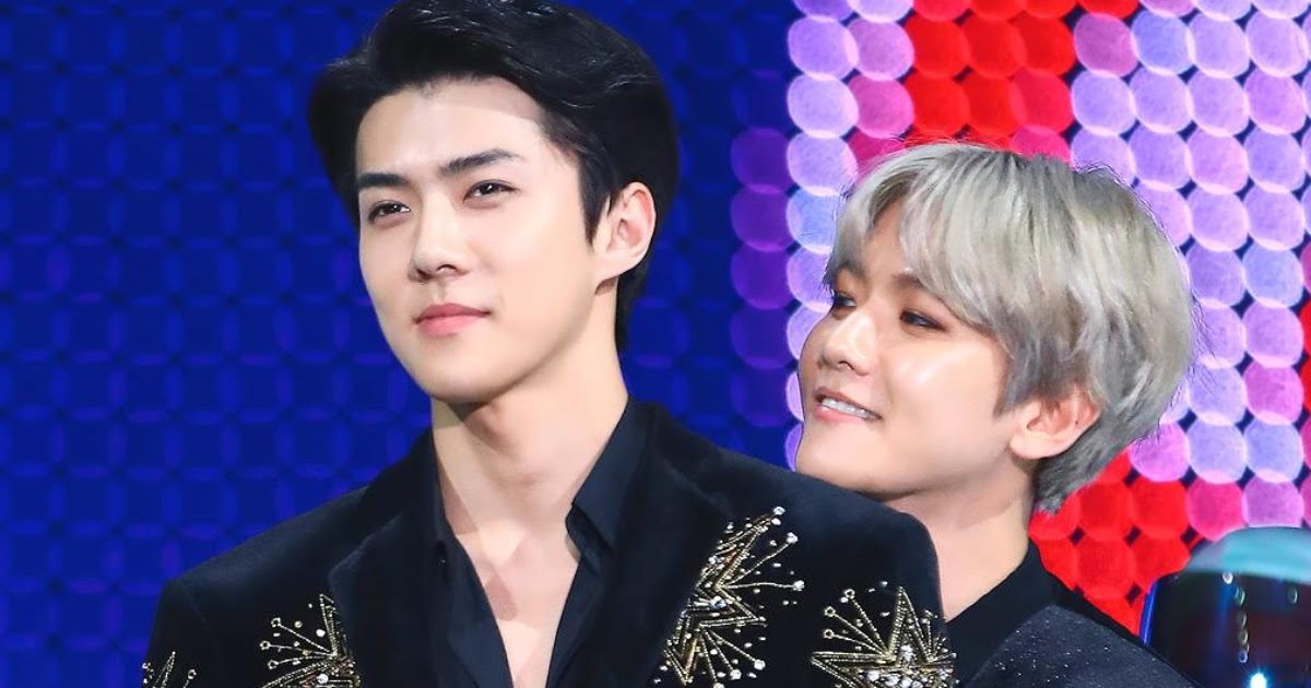 Fans Are Touched By EXO Baekhyun's Reaction To Sehun's Enlistment Letter